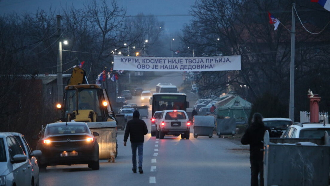 Na mestu gde je bila srpska: U Leposaviću postavljena tabla tzv. kosovske pošte