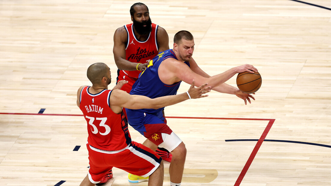 Jokić "presudio" Klipersima, Denver poveo posle produžetka