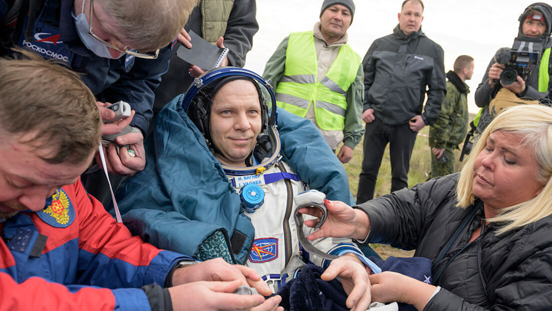 Dva ruska i jedan američki kosmonaut vratili se na Zemlju u letelici Sojuz MS-26