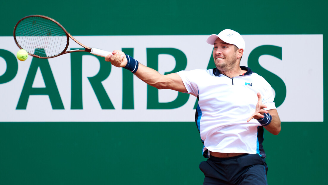 Novak Miruje, Hamad i Laslo napreduju, Lajovićev sunovrat van Top 100