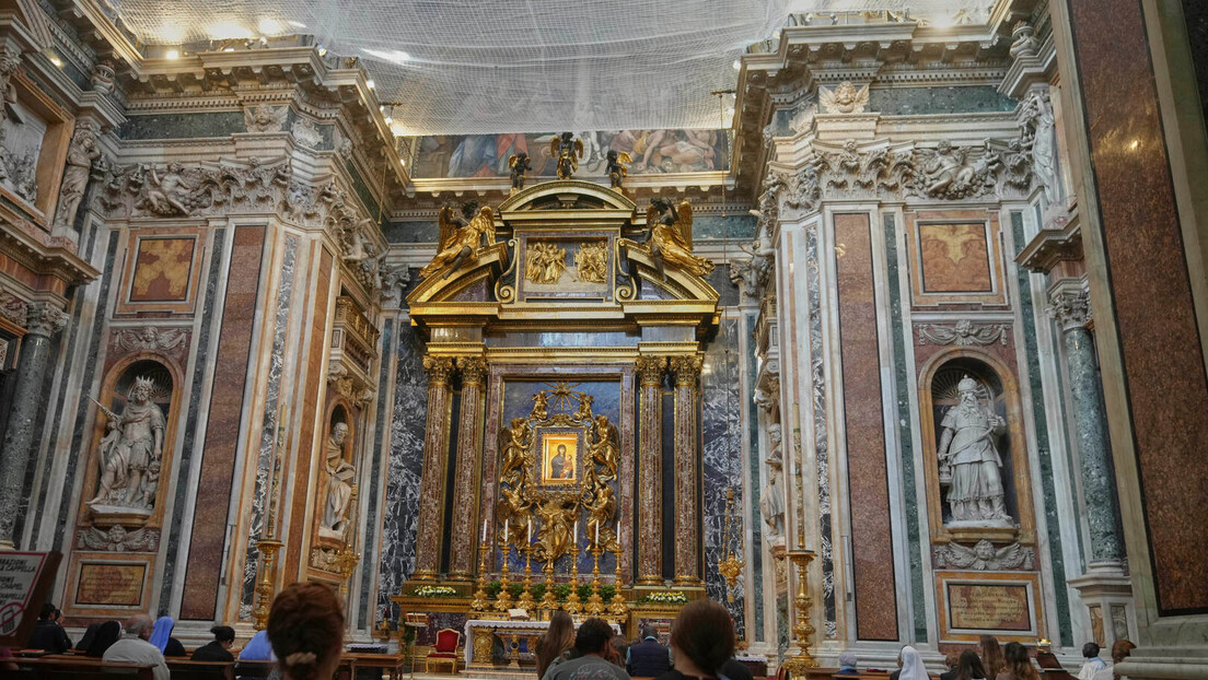 U Italiji petodnevna žalost zbog smrti pape, pročitan njegov testament