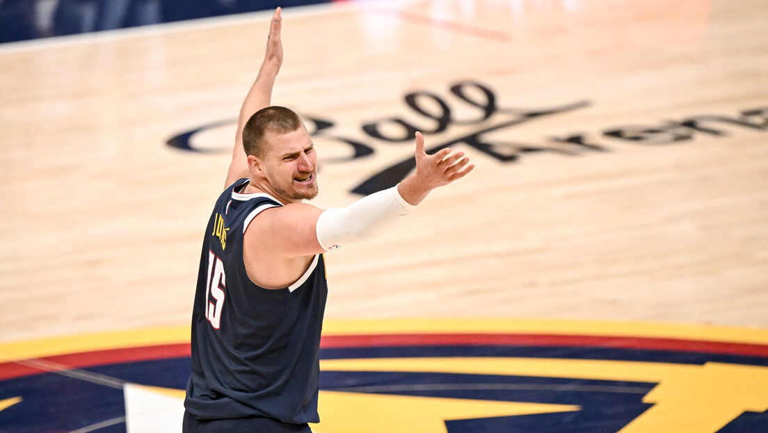 Jokić završava sezonu "kratkih rukava" – nema MVP trofeja, a sada je ostao i bez nagrade Džeri Vest