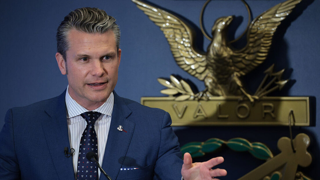Muke po Hegsetu: Kako je šef Pentagona zaobišao protokol da bi koristio Signal