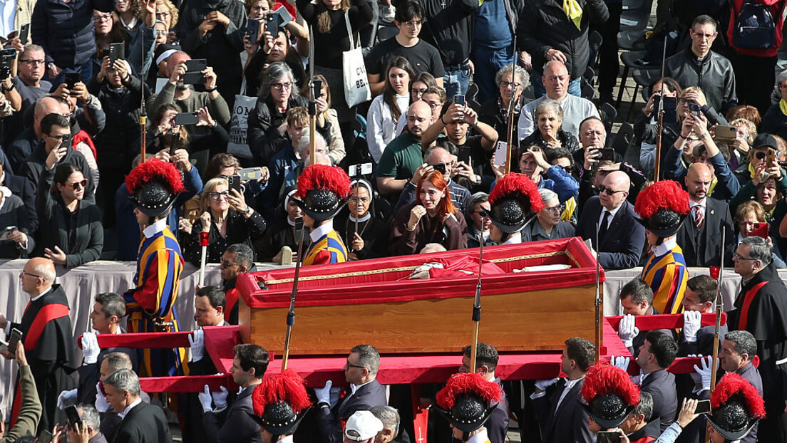 Sahrana pape Franciska: Definitivni raskid sa tradicijom