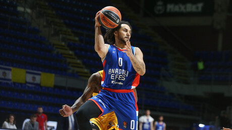 Звезда би могла да добије "појачање" против Ефеса, Ларкин неизвестан због грипа