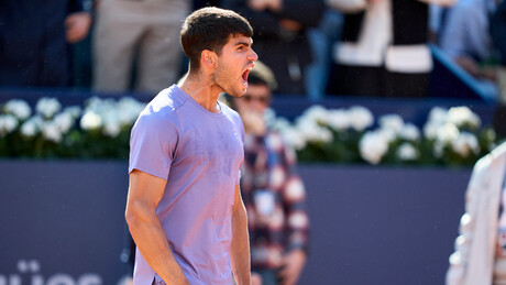 Алкараз без муке са Фисом, Шпанац у финалу Барселоне