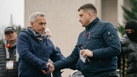 Simion vodi prema anketama: Šefa Đorđeskua vidi na bitnoj funkciji