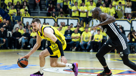 Počeo je plej-of u Evroligi: Gudurić se nije video, Fener poveo protiv Pariza