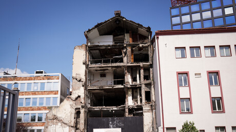 Bombardovanje RTS-a: Zločin u programu uživo, istina u tišini