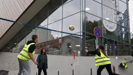 Trinaesti dan blokade javnog servisa: Zgrade RTS-a tri dana bez obezbeđenja