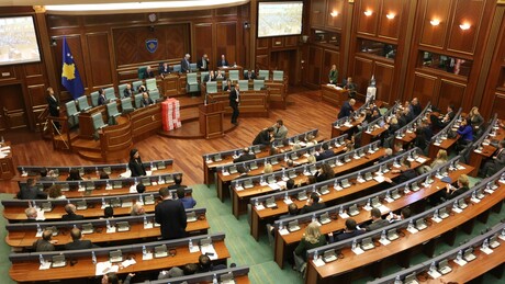Propala još jedna sednica: Aljbuljena Hadžiju sa 57 pala na samo 54 glasa