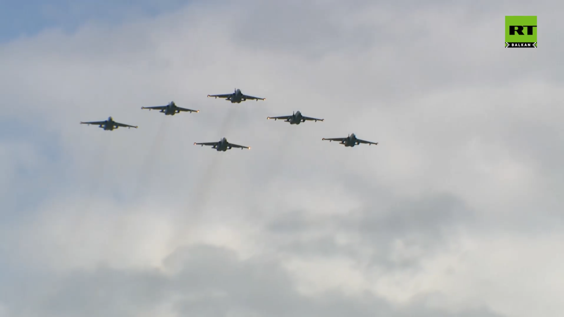 Припрема белоруских пилота за Параду победе у Минску