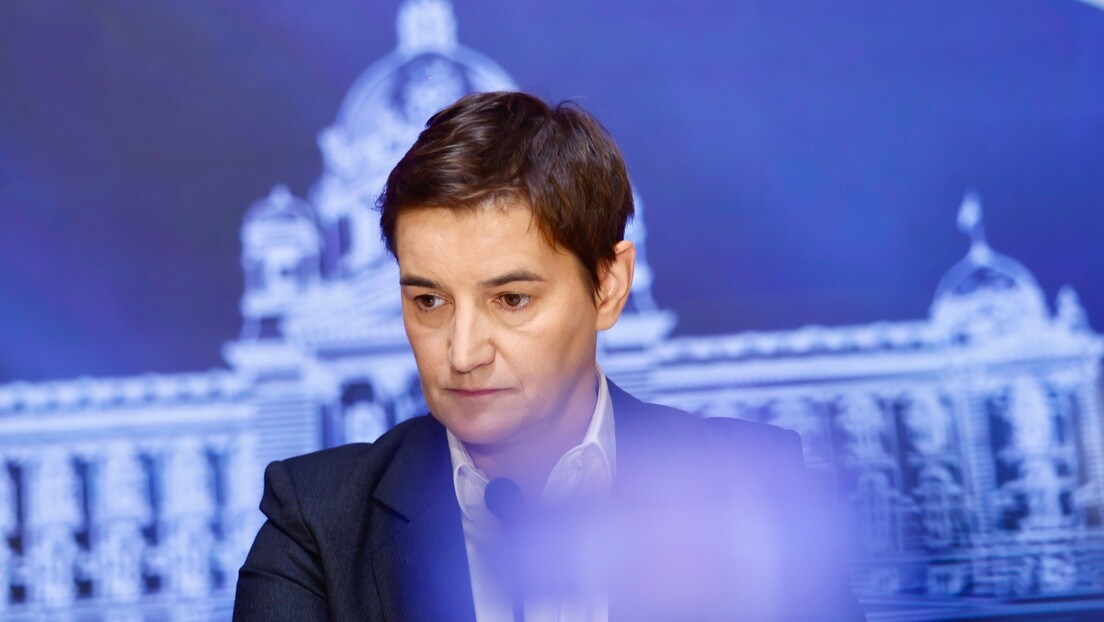 Брнабић: Чујем се са председником Вучићем сваки дан, саветовано му је строго мировање