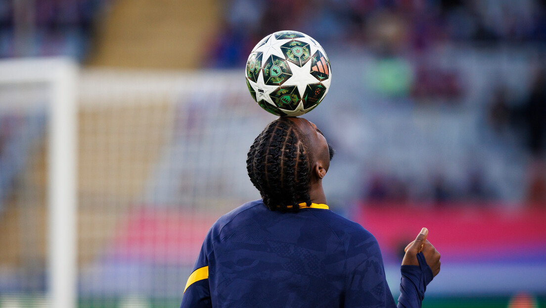 Чека се први финалиста Лиге шампиона: Интер и Барса у борби за пут у Минхен