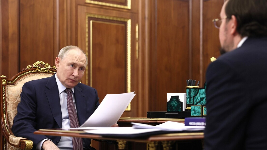 Путин сигуран: Потомци никада неће заборавити подвиг совјетског народа