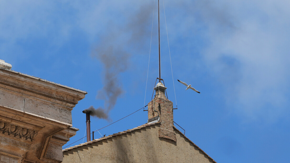 Опет црни дим: Папа није изабран ни у другом кругу гласања