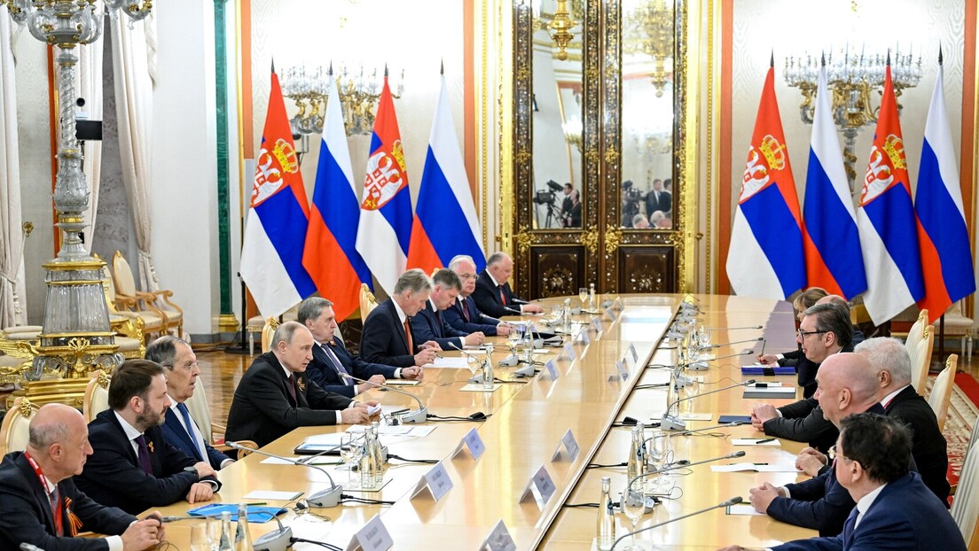 Vučić otkrio o čemu je razgovarao sa Putinom: Tri najvažnije teme na stolu