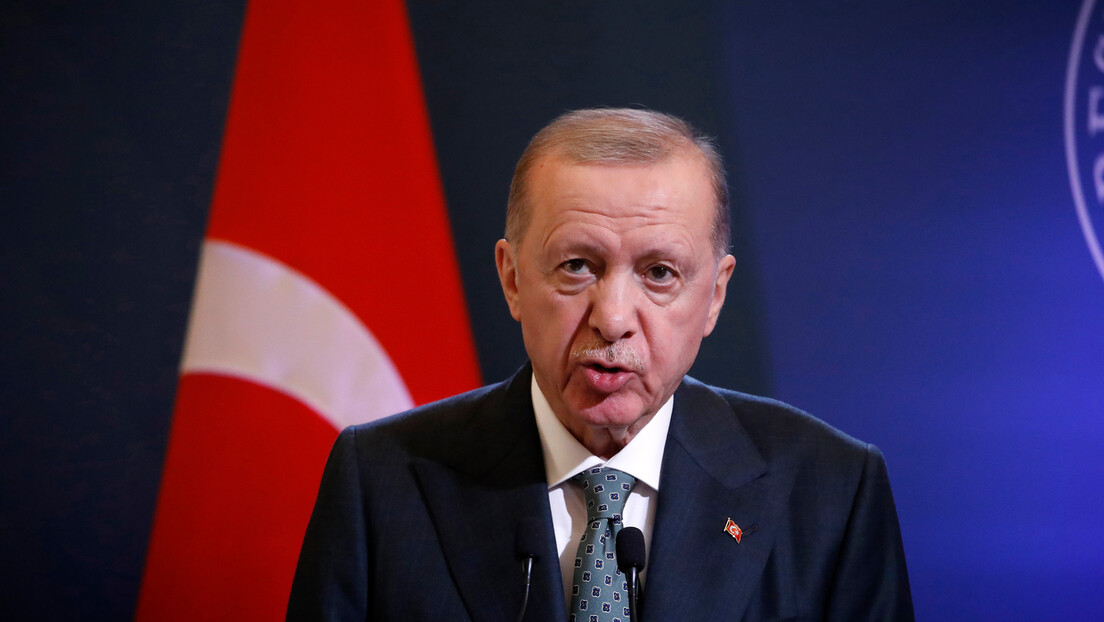 Erdogan prihvatio da Istanbul bude domaćin pregovora između Rusije i Ukrajine