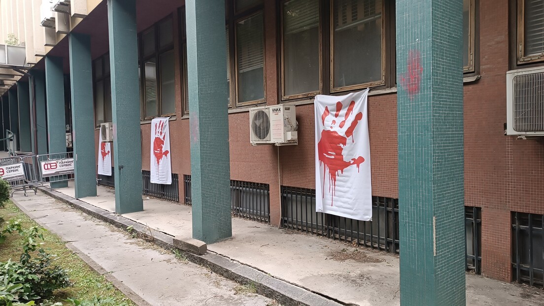 Studenti u blokadi i opozicija i dalje blokiraju Viši sud u Novom Sadu