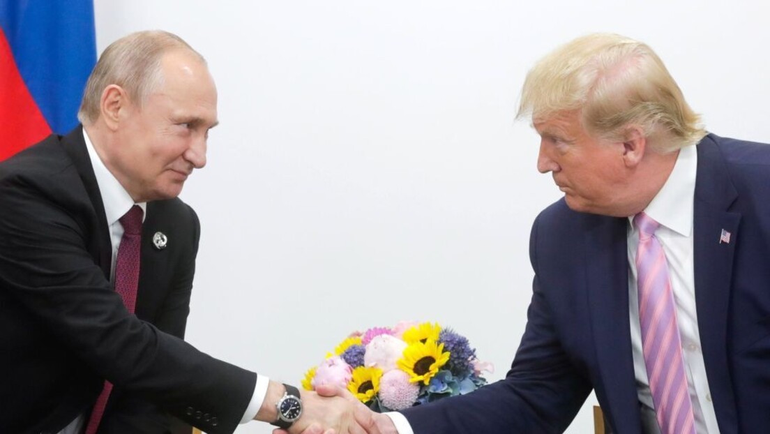 Predsednici Putin i Tramp razgovaraju danas u 16 časova