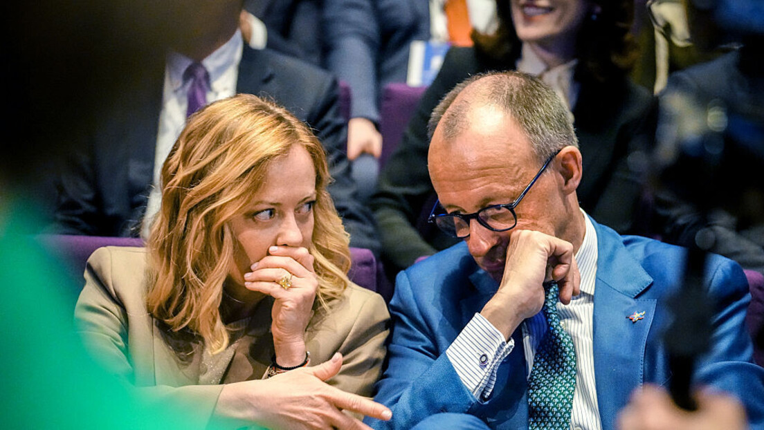 Merc pomiritelj: Nemački kancelar posreduje u sukobu Melonijeve i Makrona