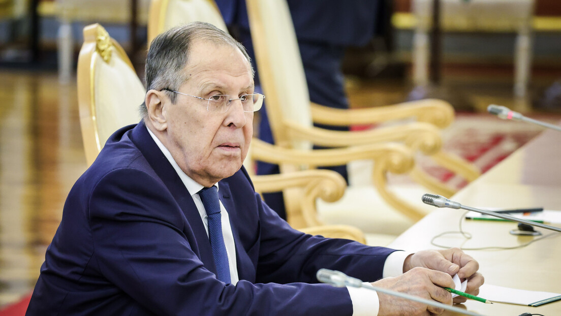 Lavrov: Bogohulne radnje kijevskog režima podržava Zapad