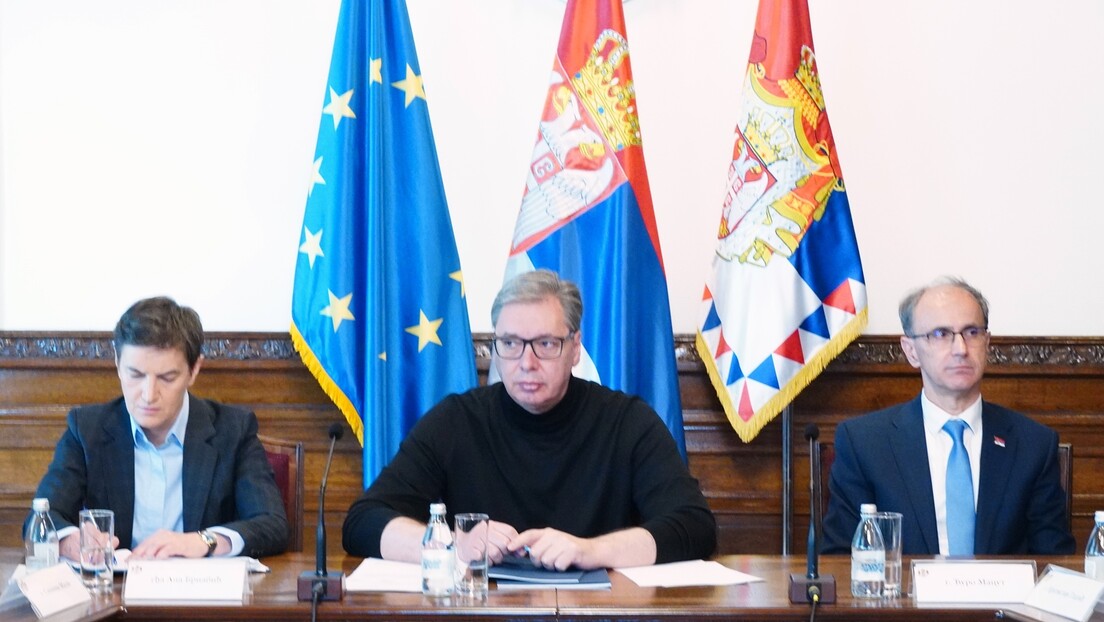 Vučić o blokadama škola: Cilj je da imamo nepismenu celu generaciju dece
