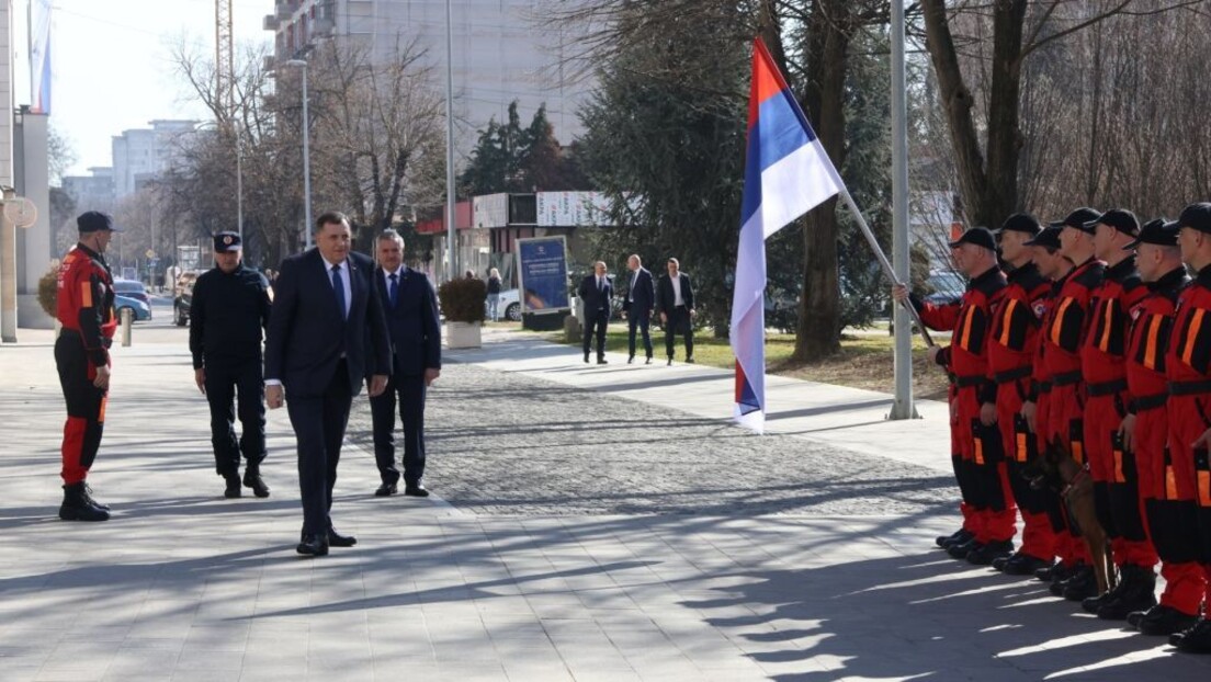 Sa kojom je zastavom Dodik otišao u Moskvu