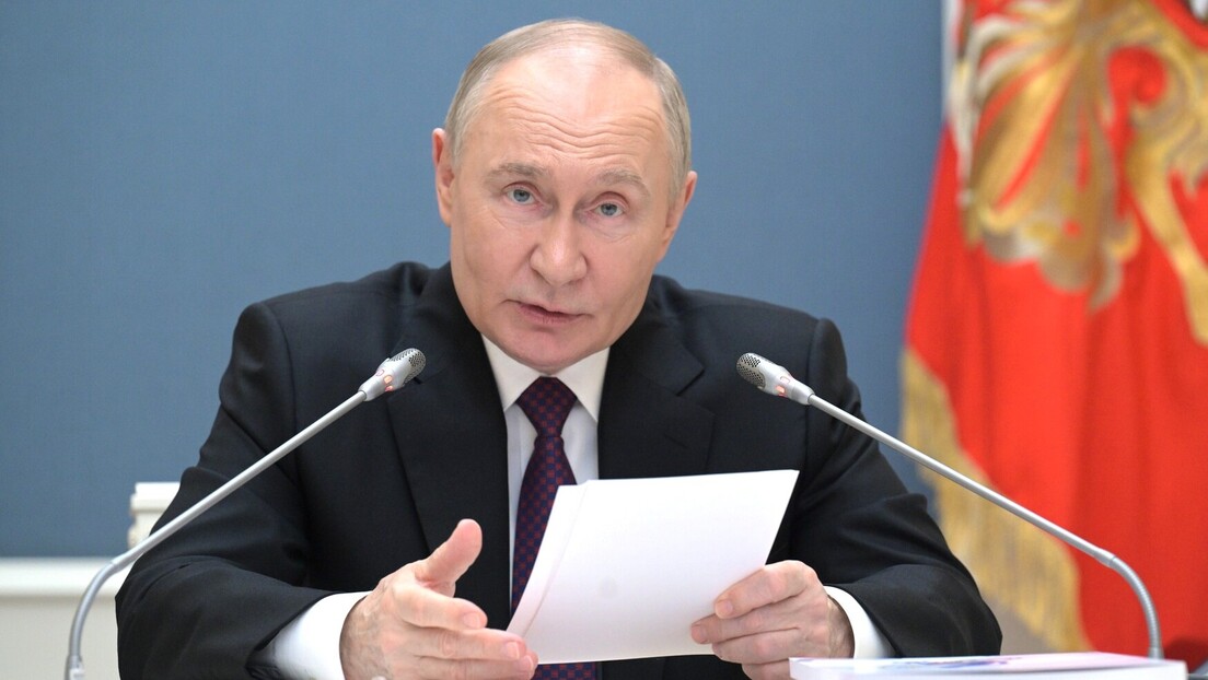 Putin: Kako sam doneo odluku o povratku Krima pod okrilje Rusije