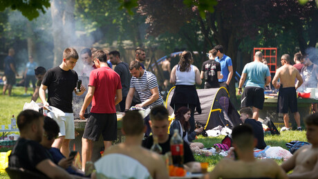 Prvomajsko jedinstvo huškača svih zemalja