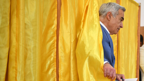 Dok se glasa u Rumuniji, objavljene ankete o rejtingu kandidata: Ko vodi?