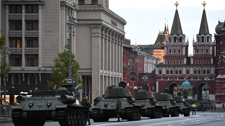 Захарова о примирју поводом Дана победе: Зеленском ништа није свето