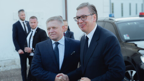 Да ли ЕУ забрањује прелет Фицу и Вучићу до Москве