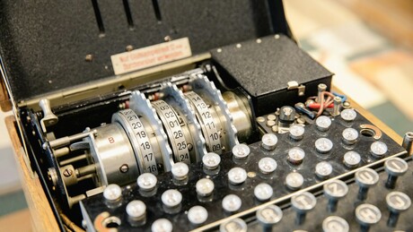 AI bi mogao da dešifruje čuveni "Enigma kod" iz Drugog svetskog rata za tili čas