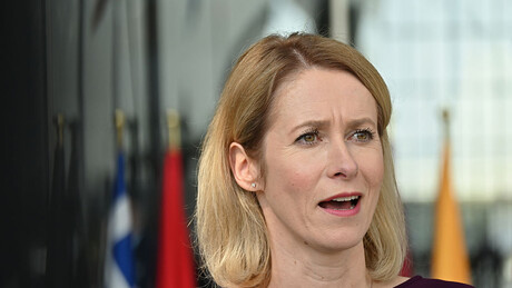 Калас прети Вучићу због одласка у Москву: Добро је што Војска Србије не учествује