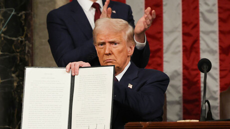 Трамп против имиграната: Боље вам је да се самодепортујете бесплатно, него...