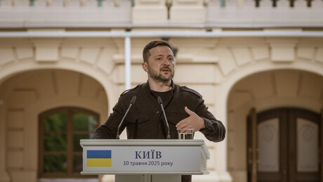 Зеленски понавља као папагај, Симоњан поставила питање: Шизофренија или биполарни поремећај?