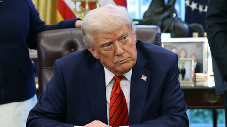 Svi bi da se rukuju s Putinom: Oglasio se Tramp o sastanku u Istanbulu