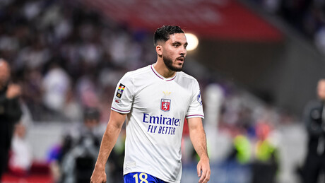 Ко ће пре до талентованог Француза, Шерки одиграо последњи меч за Лион