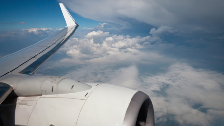 Da li zvukovi koje proizvodi avion tokom leta treba da nas plaše