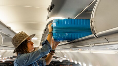 Inovacija ili nepoštovanje putnika? Aviokompanije planiraju da uvedu stajaća sedišta u avionima