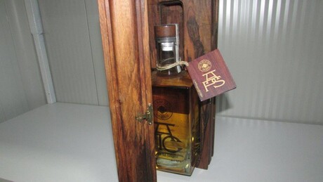 Затворска ракија хит на Сајму у Новом Саду: Три златне медаље за пиће из смедеревског затвора