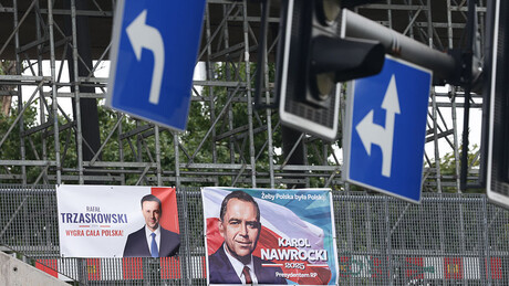 Ko će biti novi predsednik: Poljaci u nedelju izlaze na birališta, Tšaskovski tesno vodi