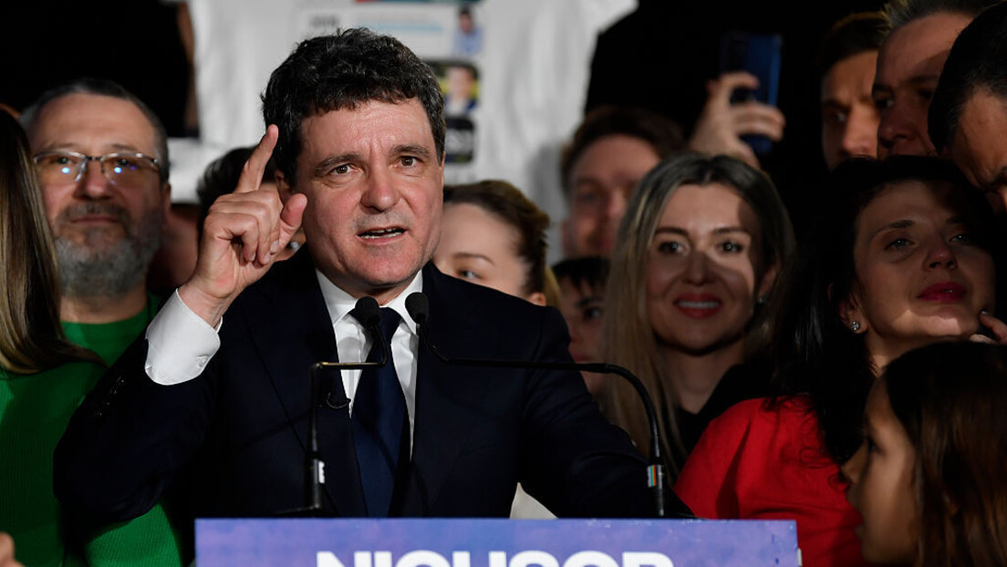 Prvo, pa NATO: Predsednik Rumunije Nikušor Dan ide na službeno putovanje