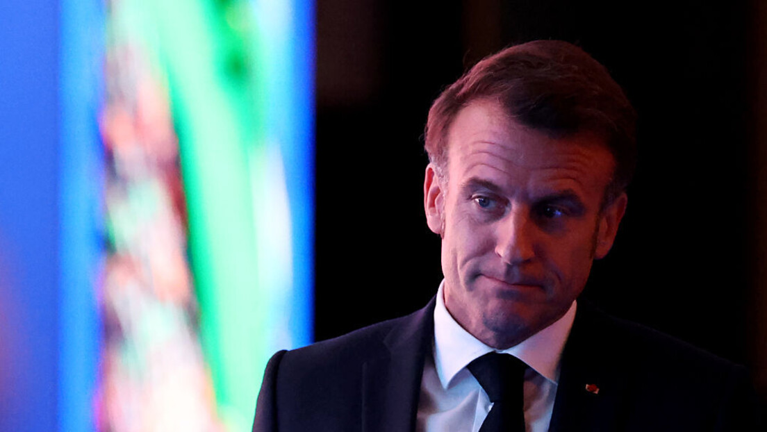 Posle šamara, Makron otet: Kako je francuski predsednik završio na protestu ispred ruske ambasade