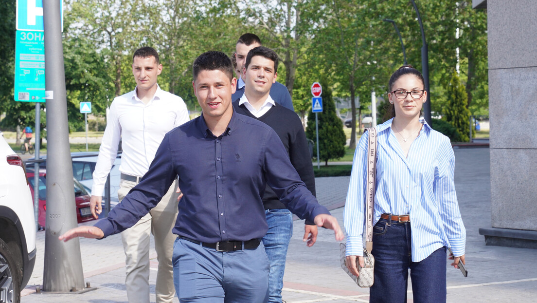 Studenti koji žele da uče saopštili da li će stupiti u štrajk glađu