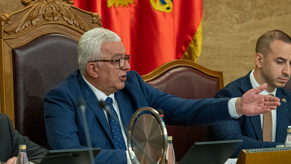 Počela rasprava o inicijativi za smenu Andrije Mandića