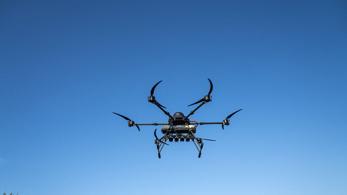 Pričaju o miru, a naoružavaju Kijev: Britanija će isporučiti 100.000 dronova Ukrajini