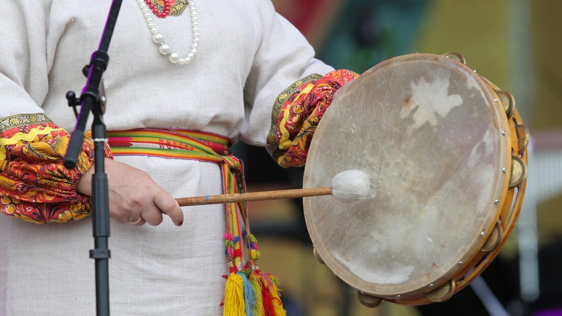 Magija ruskih instrumenata - od lečenja zubobolje do šamanskih rituala