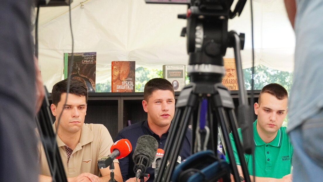 Više od 10 uhapšenih zbog napada na studenta Pavlovića, protest ispred policije